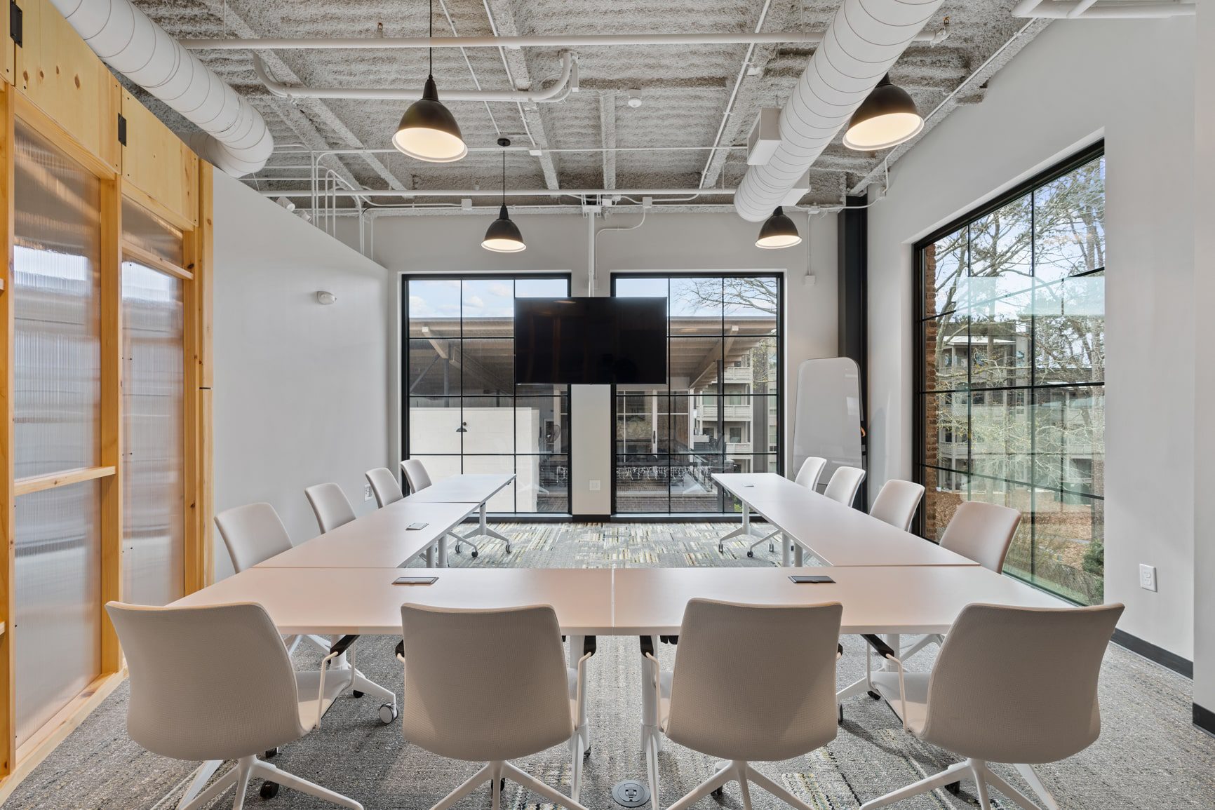 Inspire_Trilith_Flexible-meeting-room_ushape-2
