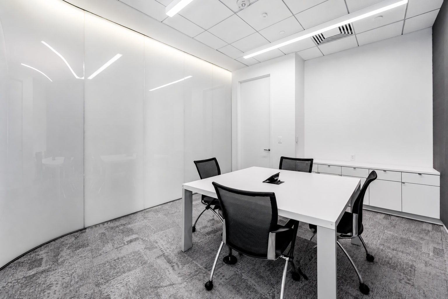 Focus, Meeting room seating up to 4 people